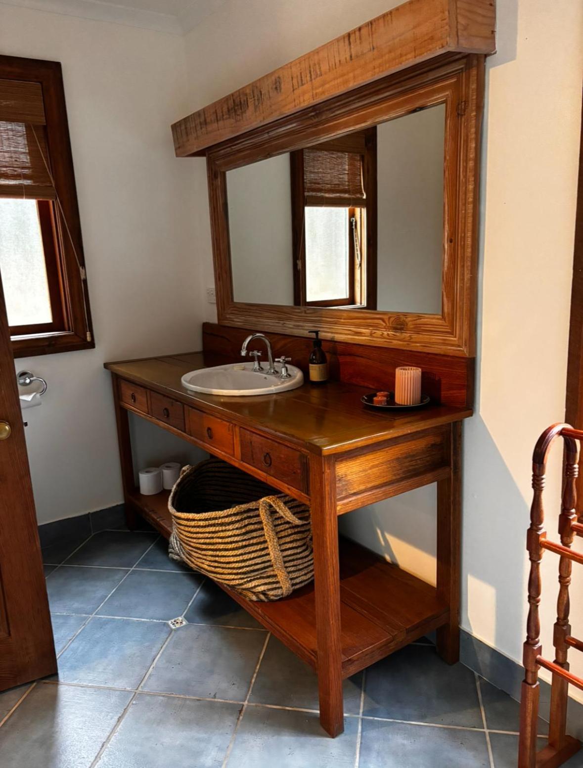Inn The Quarters